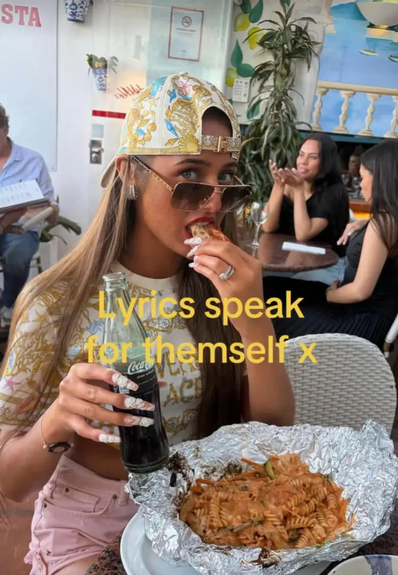 Venezuela had a message for any critics who took issue with her and Noah's honeymoon (TikTok/@venezuelaffury)