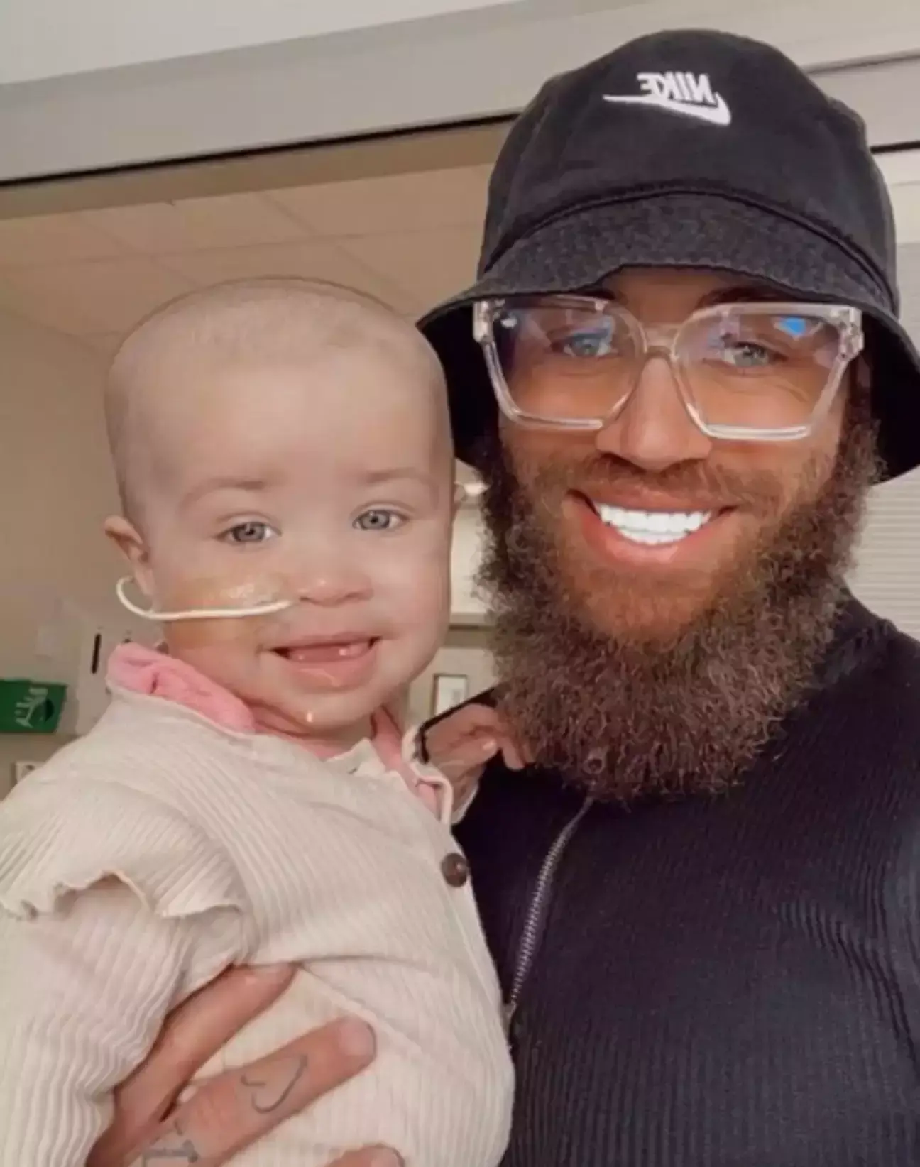 Ashley with little Azaylia.