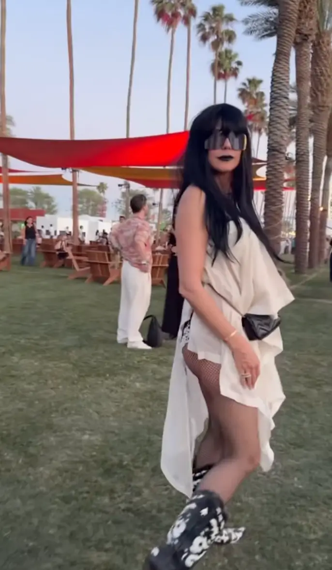 Fans praised the 52-year-old model for her 'iconic' festival get-up (Instagram/@heidiklum)