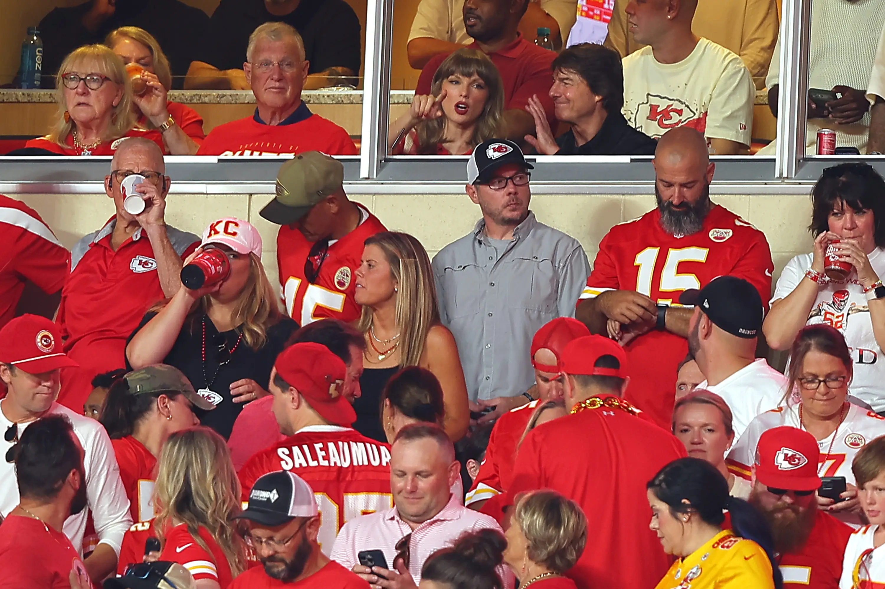 Fans also speculated over what they were discussing (David Eulitt/Getty Images)