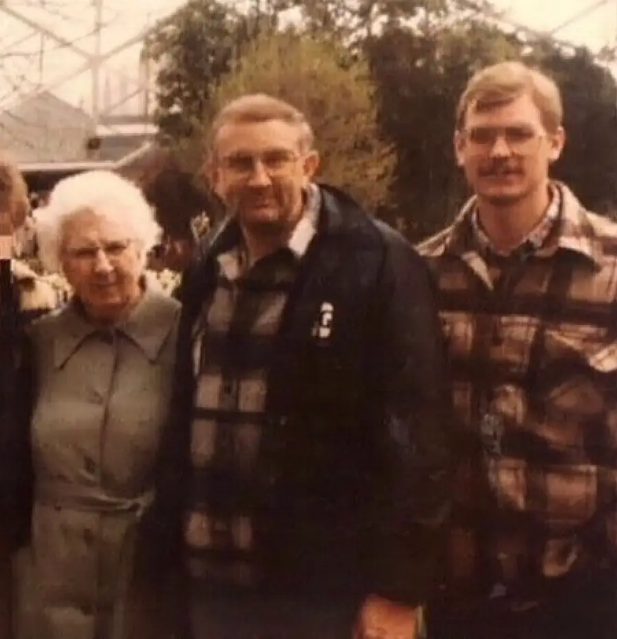 Jeffrey Dahmer with his grandmother and his father.