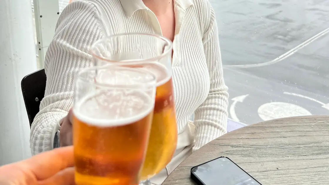 Doctor issues warning to anyone who has a pint at the airport before their flight