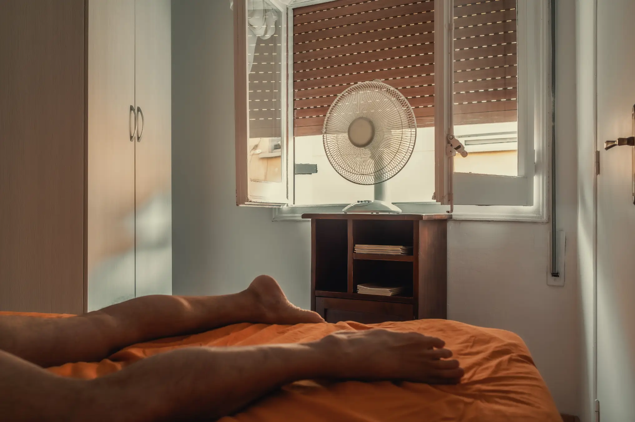 An expert has explained why it may not be such a good idea to sleep naked during a heatwave (Getty Stock Images)