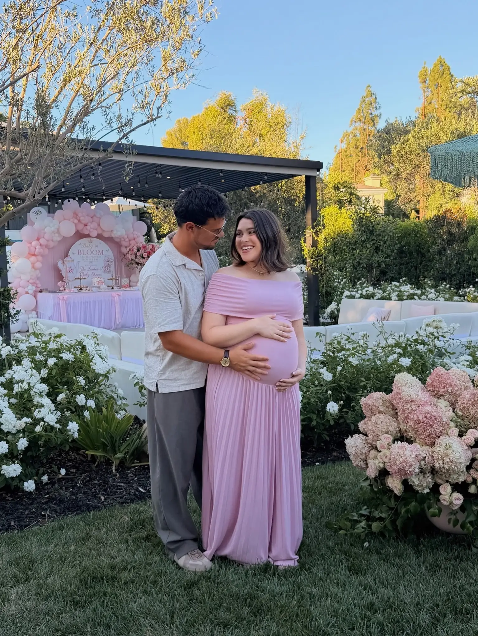 Taylor Lautner and Taylor Lautner announced they're expecting a girl (Instagram/@taylorlautner)