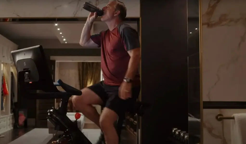 Noth's character was killed whilst riding on his Peloton (HBO)