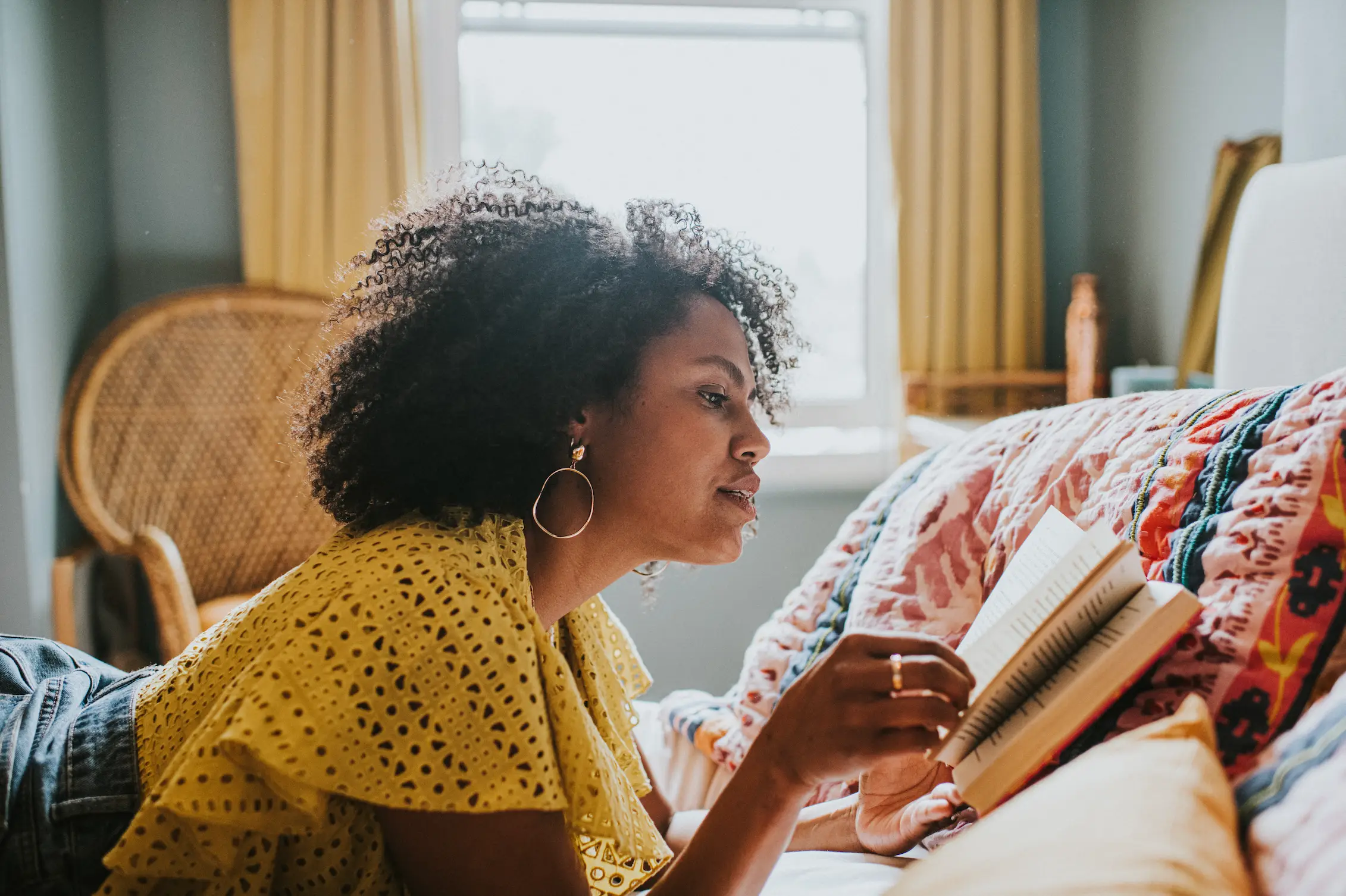 The BookTok fantasy isn't a whirlwind romance, it's falling in love without the faff (Getty Stock Images)