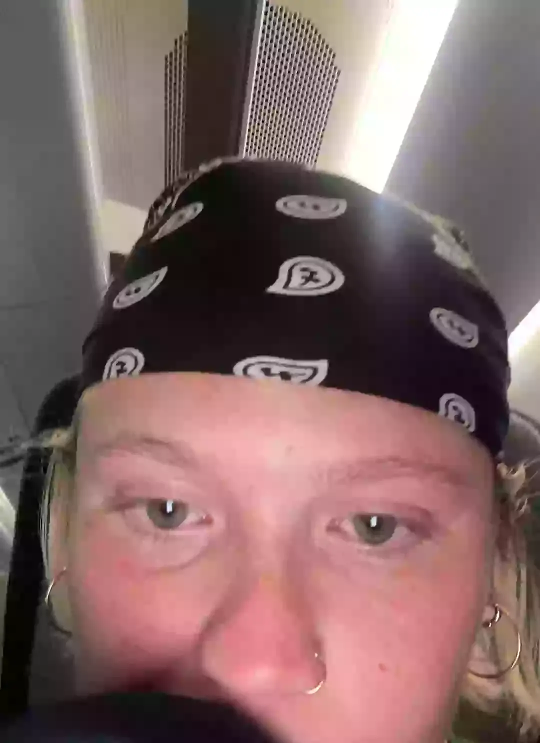 Safe to say I'll not be doing the 'raw-dogging' travel trend again anytime soon, thank you (Tyla)