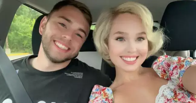 Estee and Conner have extremely traditional values.