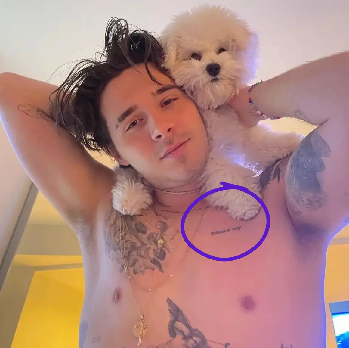 The 'mama's boy' tattoo used to be on Brooklyn's left pectoral (Instagram/@brooklynpeltzbeckham)