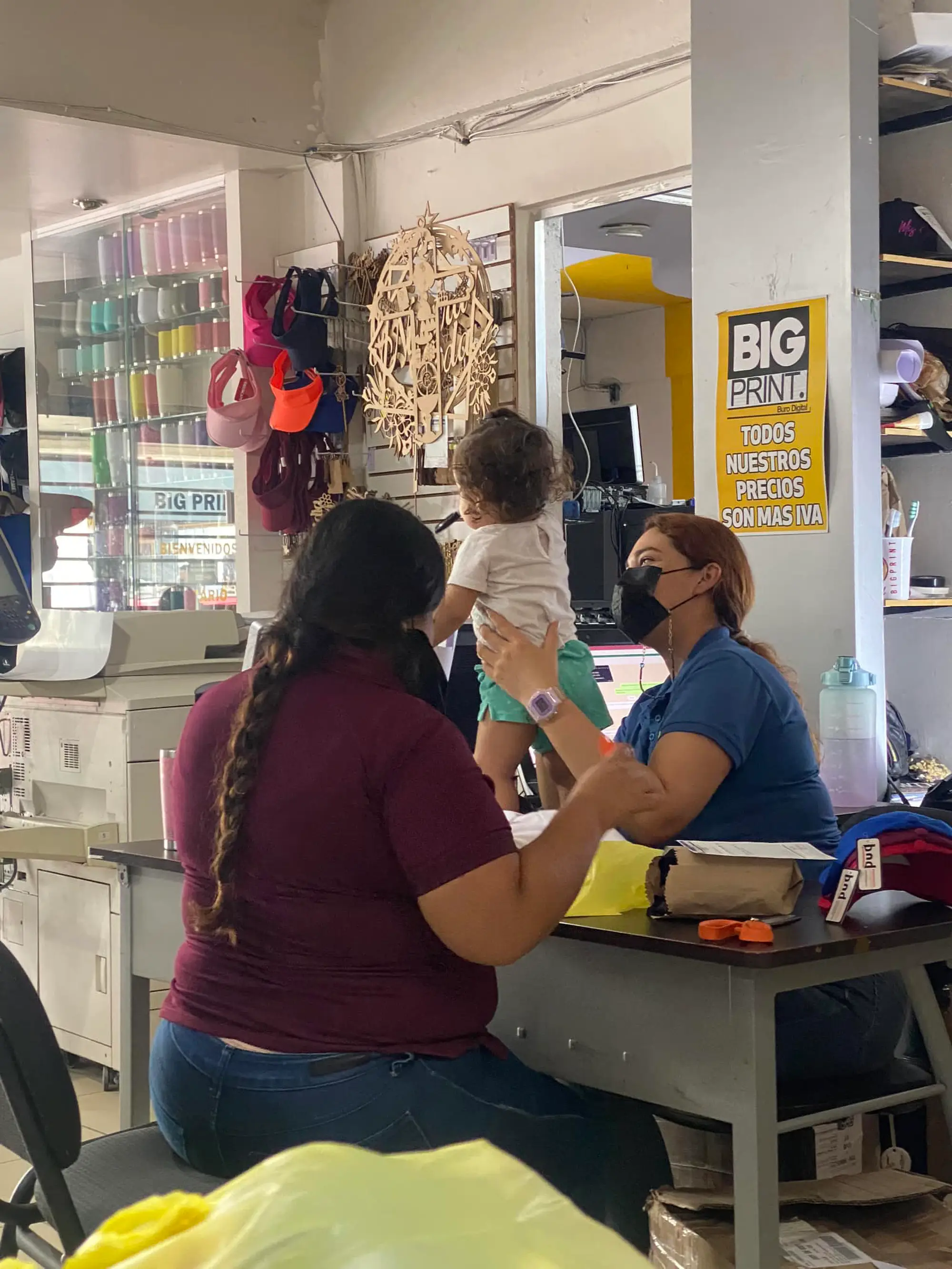 Women in Mexico have just six weeks of paid maternity leave following the birth of their children.