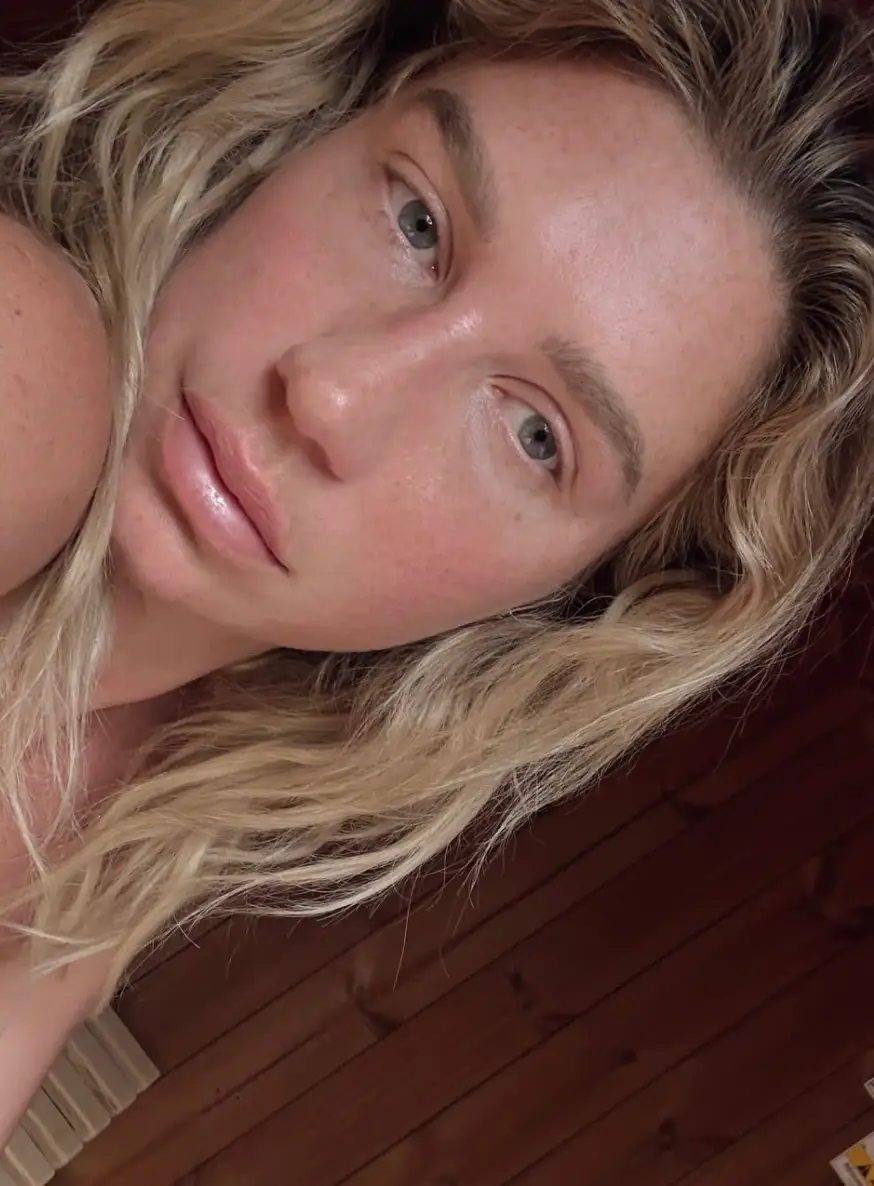 Kesha has slammed the White House for using her 'Blow' song in a video to 'incite violence and threaten war' (Instagram/@kesha)