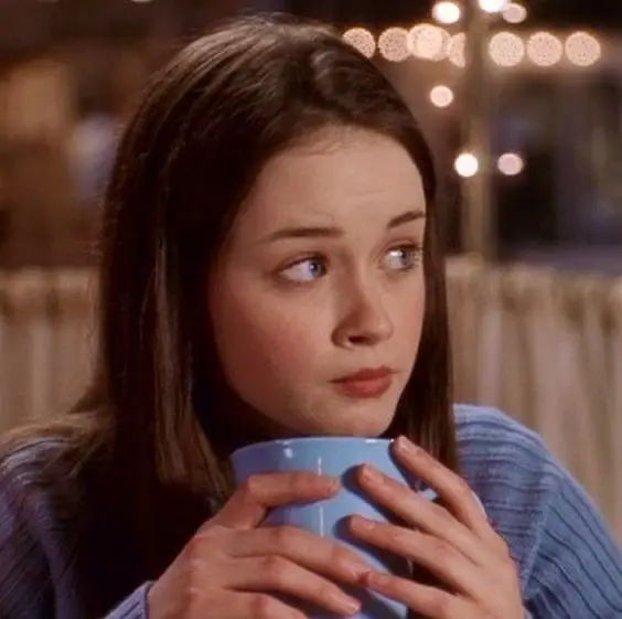 And it's not just Lorelai - Rory has a caffeine addiction of her own (The CW)