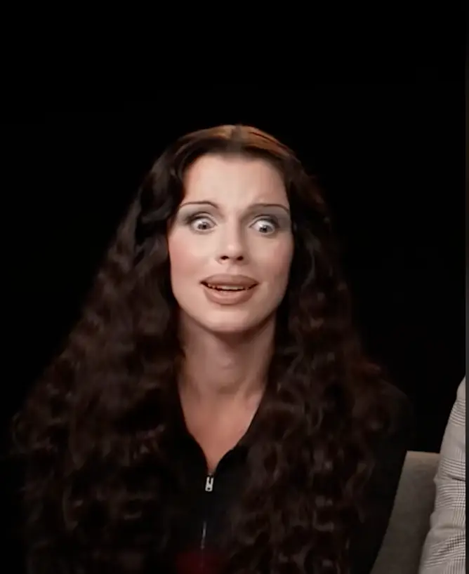 Julia Fox was getting her point across (BAFTA)