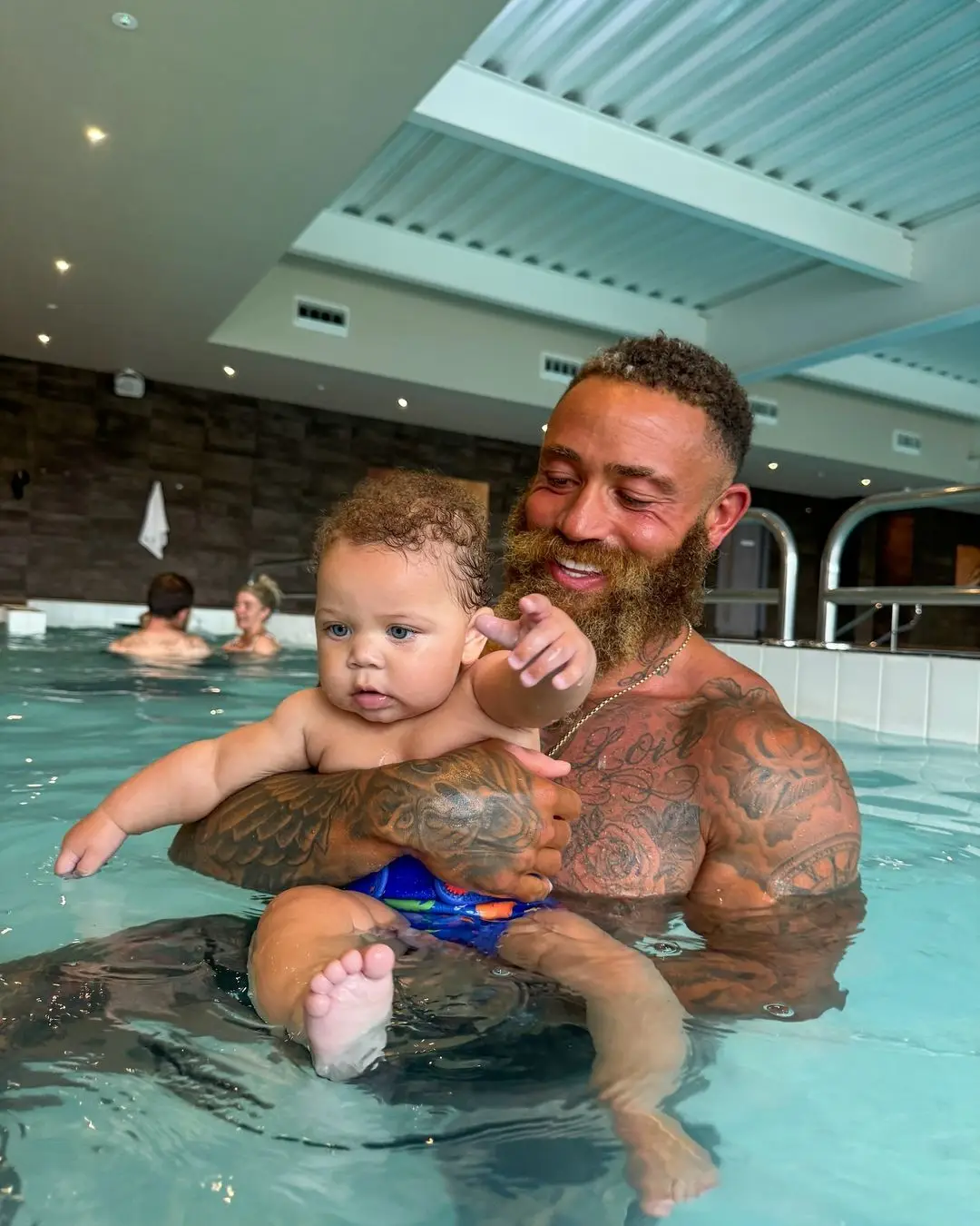 Ashley revealed both Azaylia and Aliyas loved playing with his beard. (Instagram/@mrashleycain)