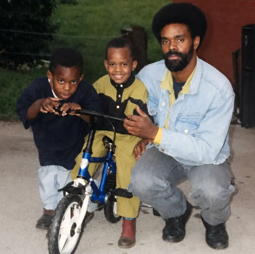 Richards shared a tribute to his father, Lincoln (Instagram/@micahrichards)