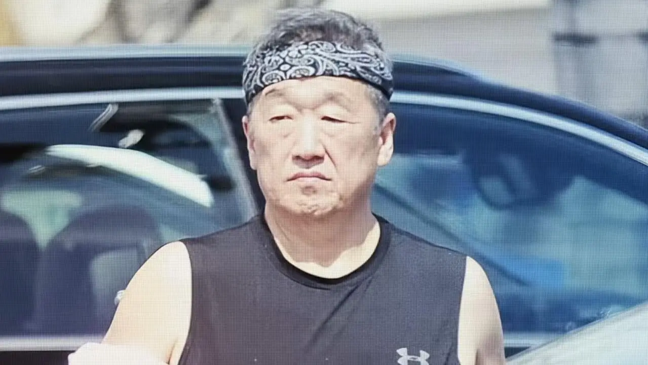 7M Films CEO and Pastor of Shekinah Church, Robert Shinn. (Netflix)