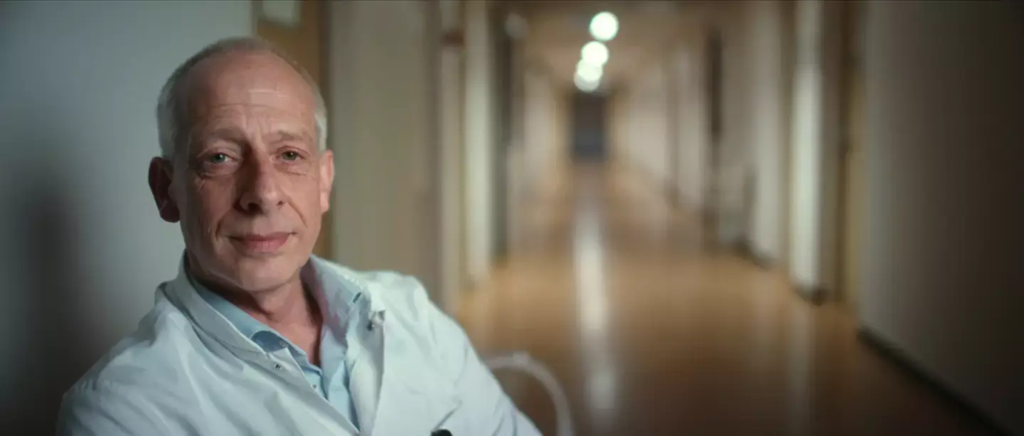 Clinical embryologist, Dr Max Curfs, appeared in the documentary to explain the gravity of Meijer's actions. (Netflix)