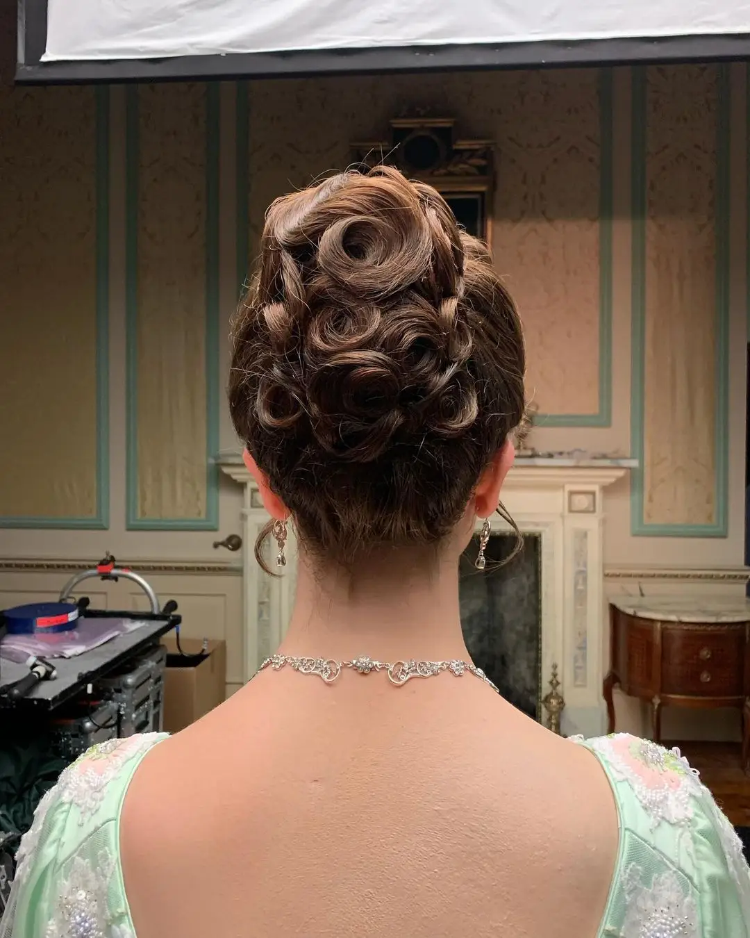 Make-up truly is magic. (Instagram/@s.burton_mua)