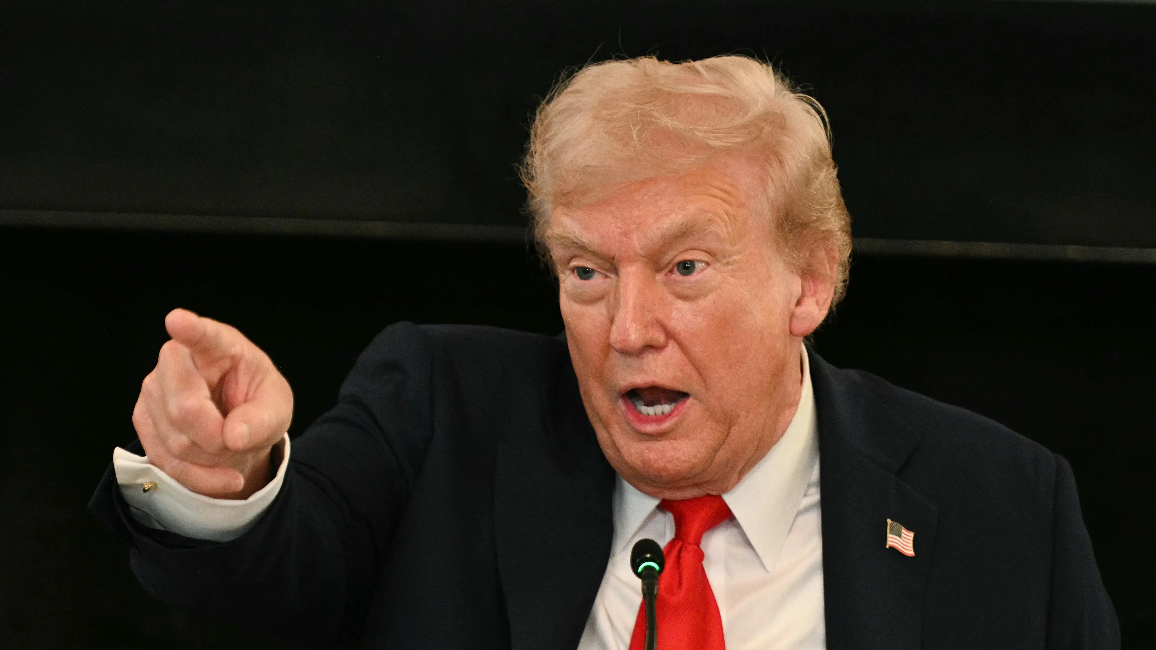 Trump makes 'weird' bathing suit comment about Joe Biden's body leaving everyone confused