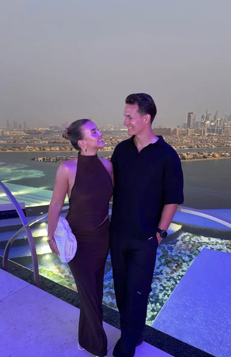 The pair ultimately decided to spend the rest of their holiday in Dubai (Instagram/@zoerae)