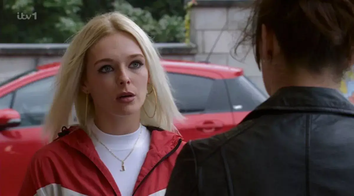 Corrie fans have shared their theories following Lauren's bizarre disappearance.