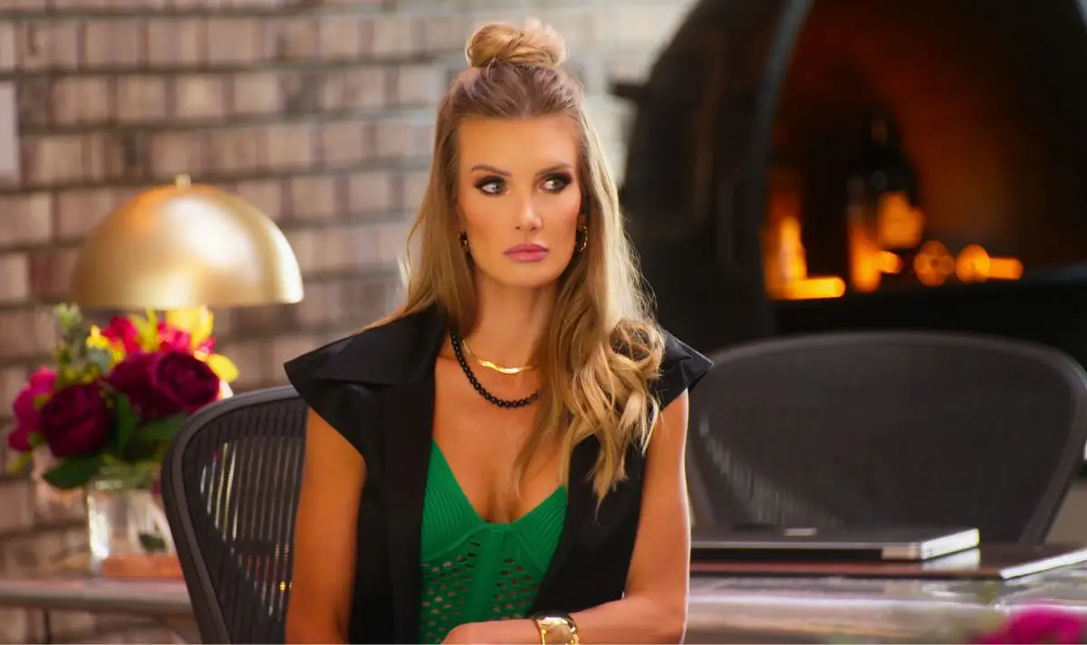 Nicole Young has reportedly defended her comments (Netflix)