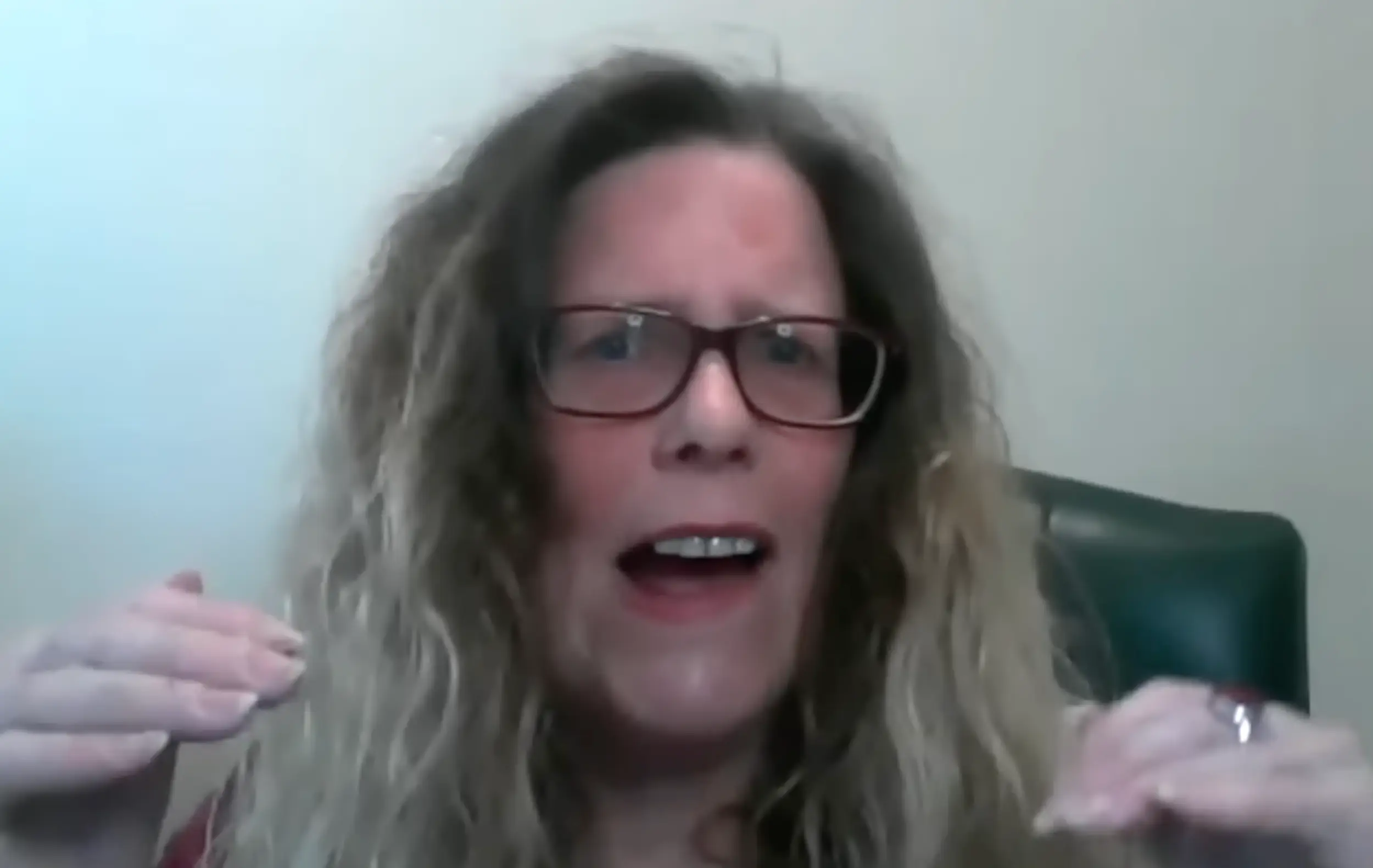 Linda said Heaven's skyscrapers and mountains are much more impressive than those here on Earth.