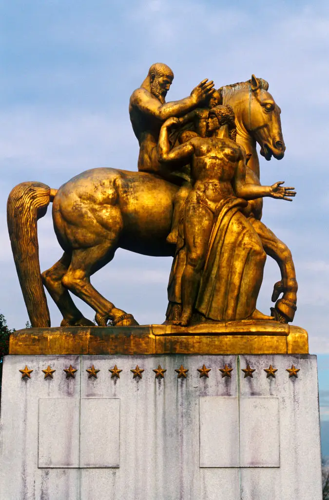The sculptures used to be bright gold but have been worn down over the years (Hoberman Collection/Getty Images)