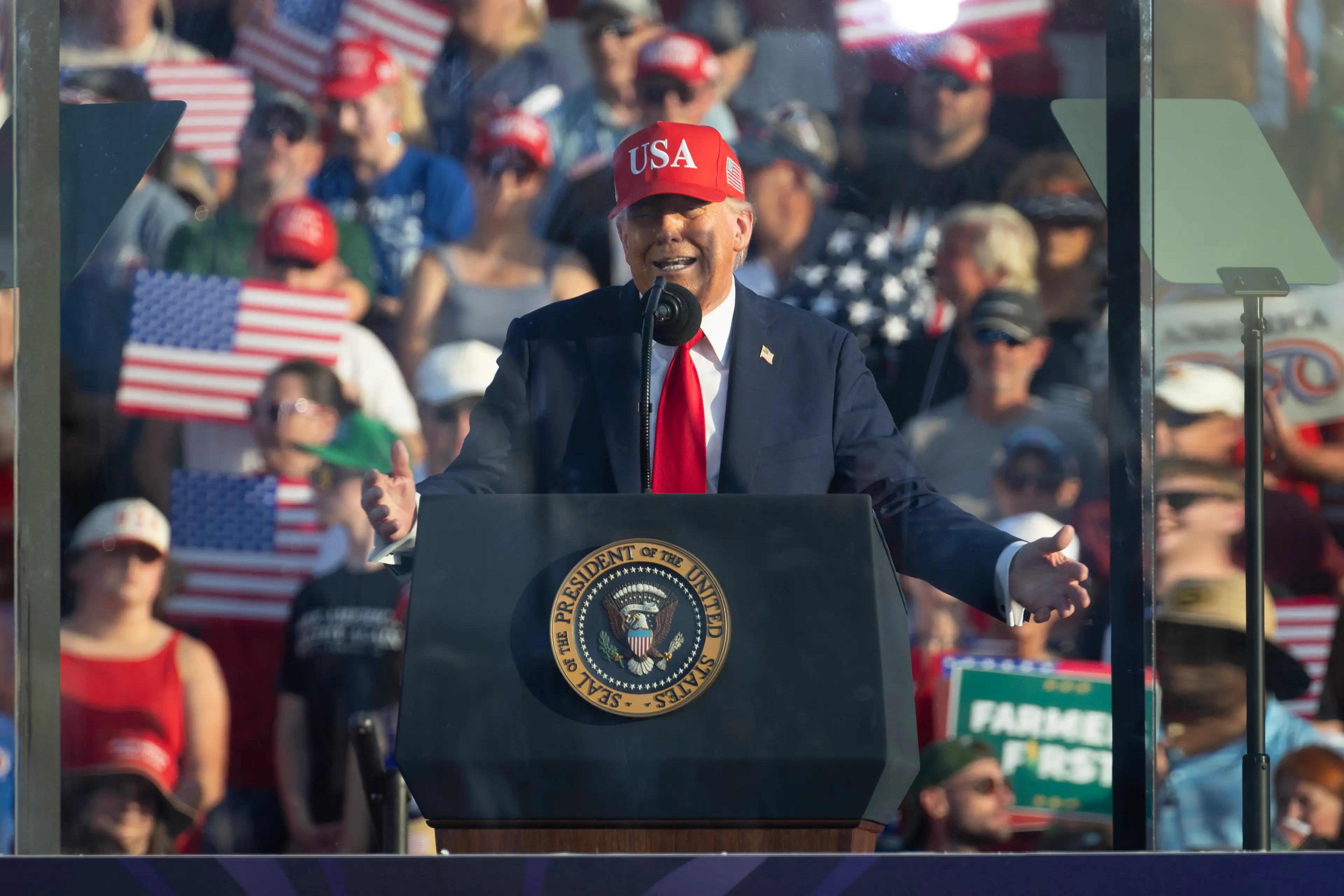 Trump mentioned Melania in his speech (Scott Olson/Getty Images)