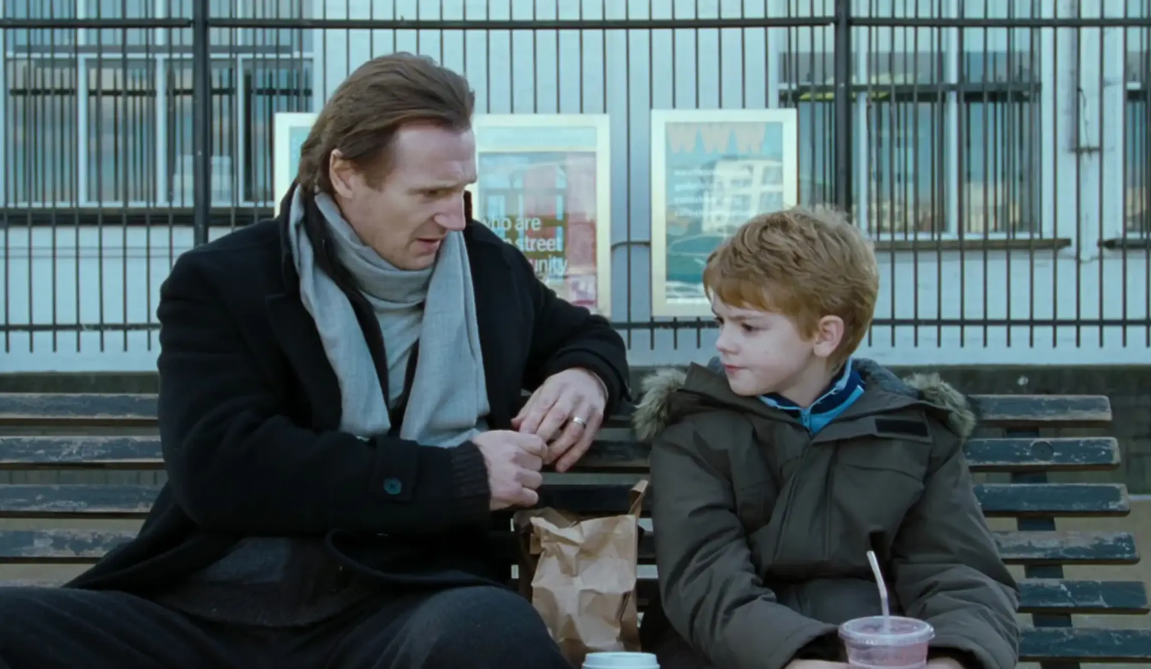 The ad paid homage to the hit 2003 Christmas rom-com (Universal Pictures)