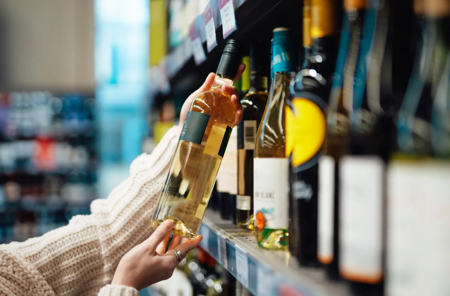 Experts have shared five warning signs you may be edging towards the alcoholic danger zone (Getty Stock Image)