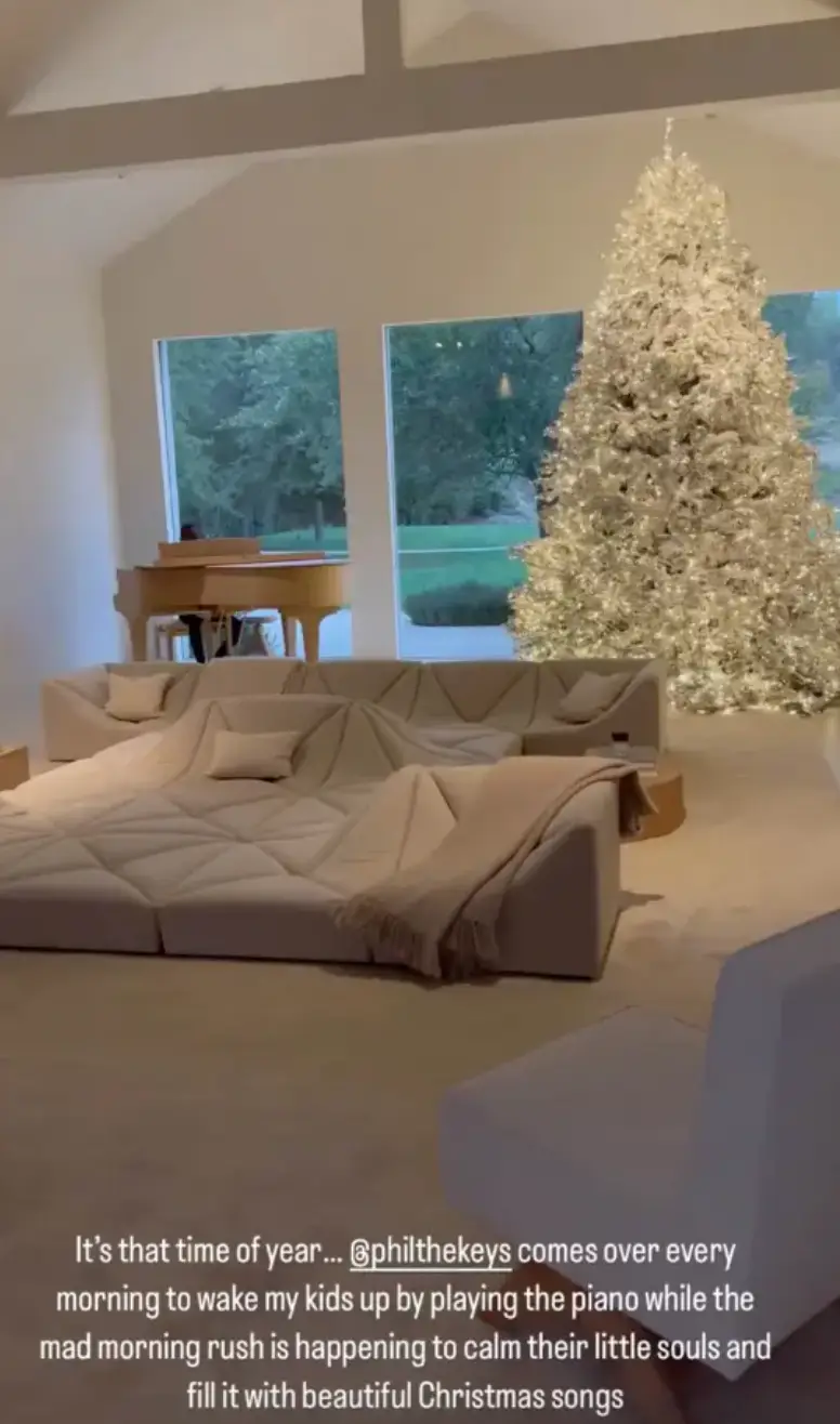 Kim Kardashian's children have magical mornings in December.