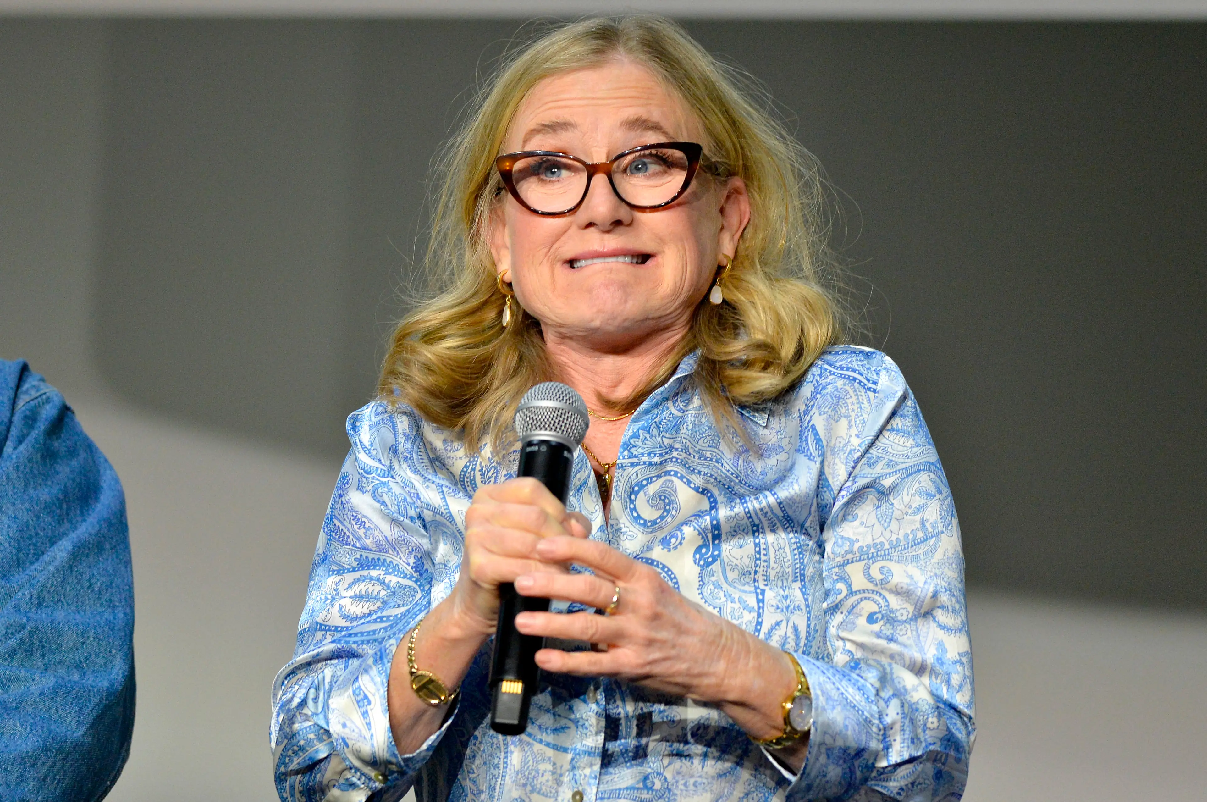 The voice actress is Carpenter's aunt (Jerod Harris/Getty Images for Vulture)