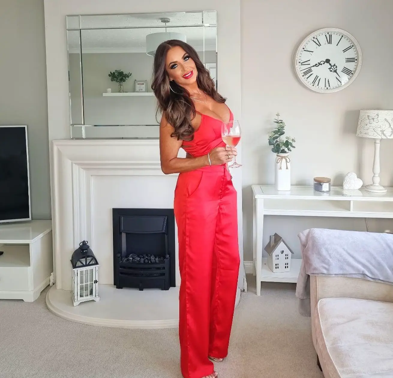 The mum was initially pleased with the results of her surgery (Kennedy News & Media)