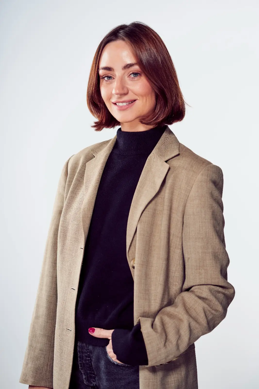 Charity shop guru, Jen Grahan, revealed her top tips after finding an Yves Saint Laurent blazer worth a grand for just £20.