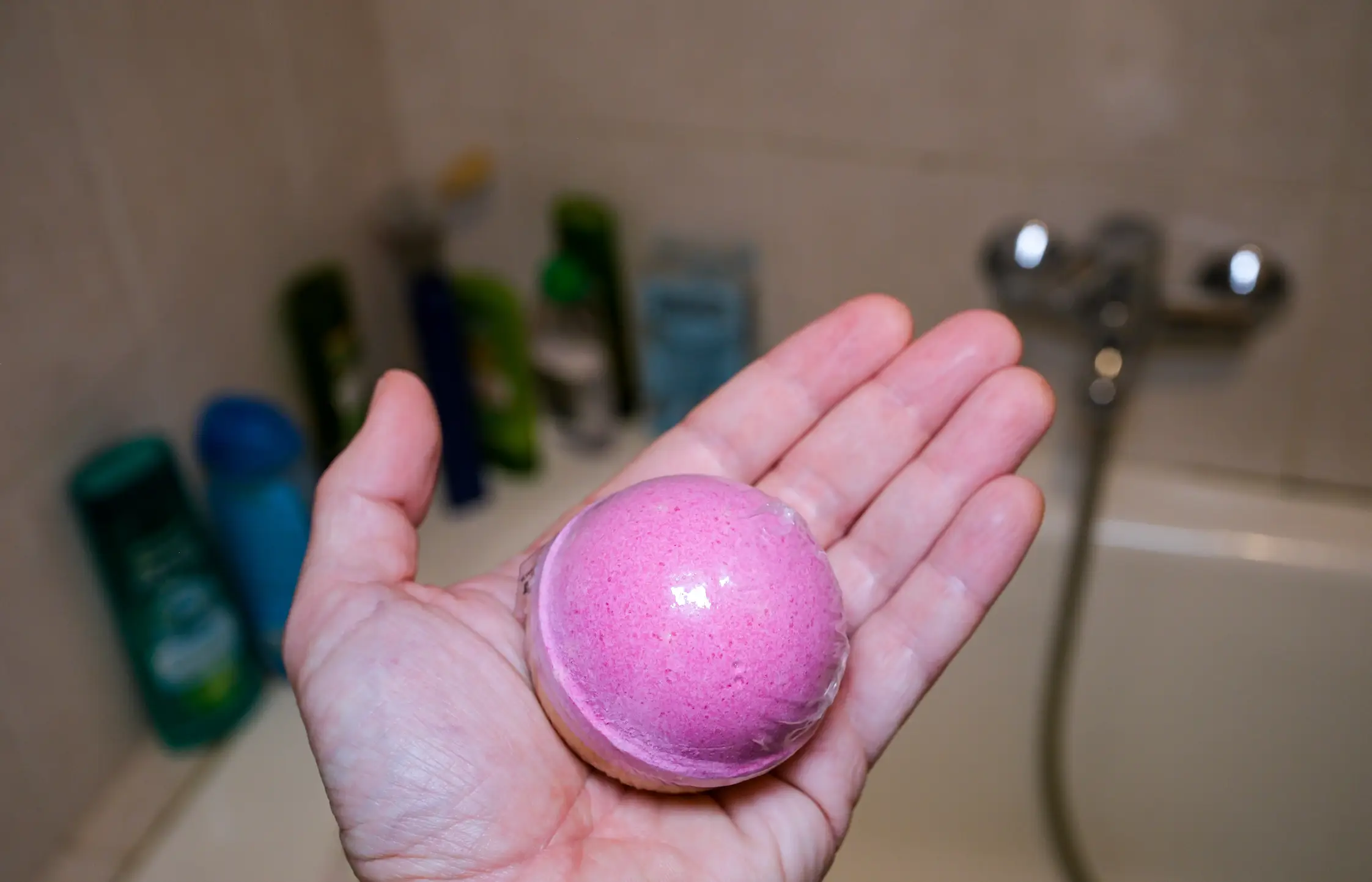 One woman inadvertently trapped a bath bomb in her nether-regions (Getty Stock Image)