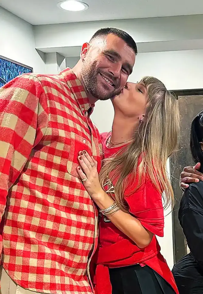 When Travis and Taylor went public with their relationship, his ex Kayla received a lot of criticism (Instagram/@taylorswift)