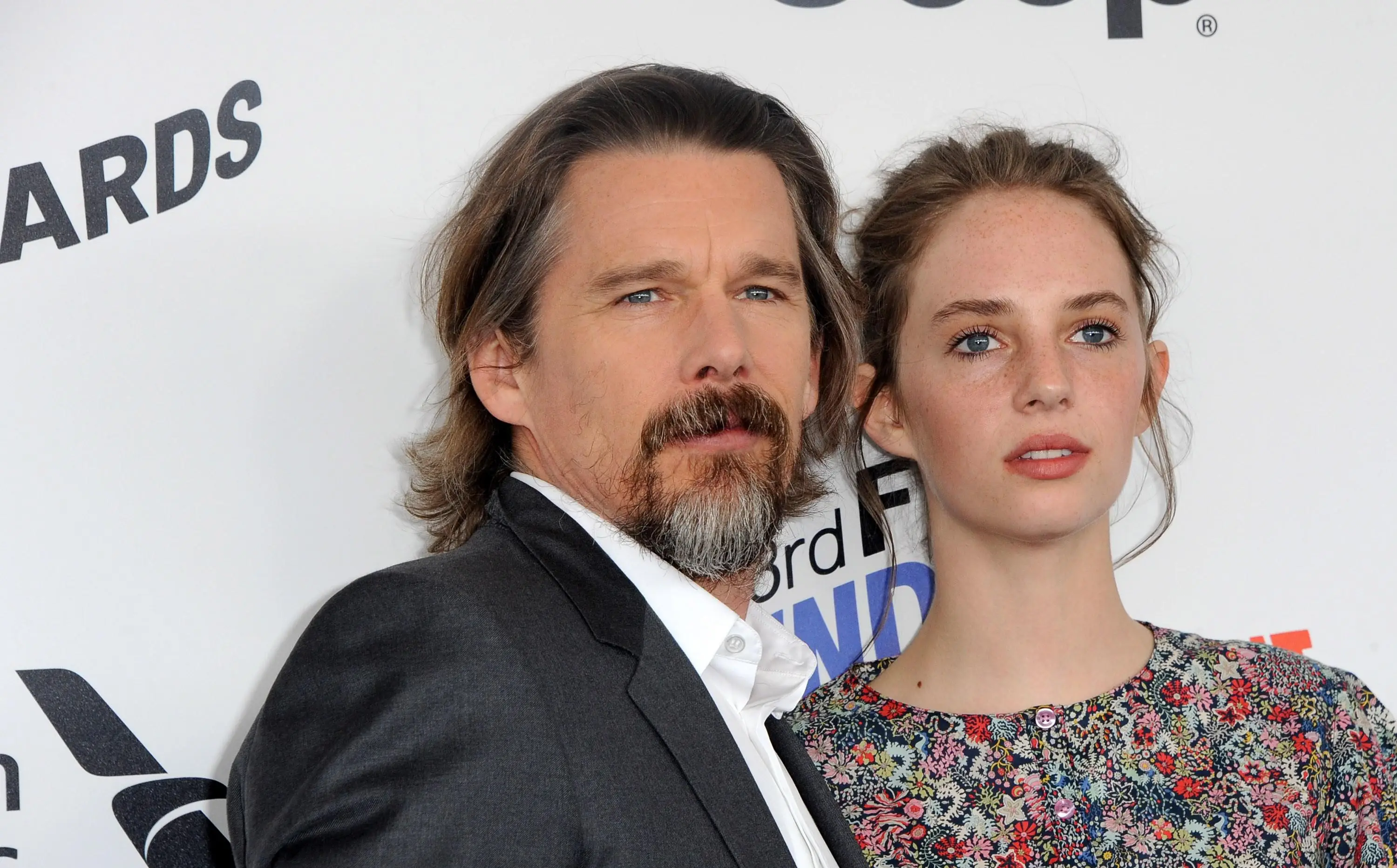 Maya Hawke and her dad Ethan Hawke.