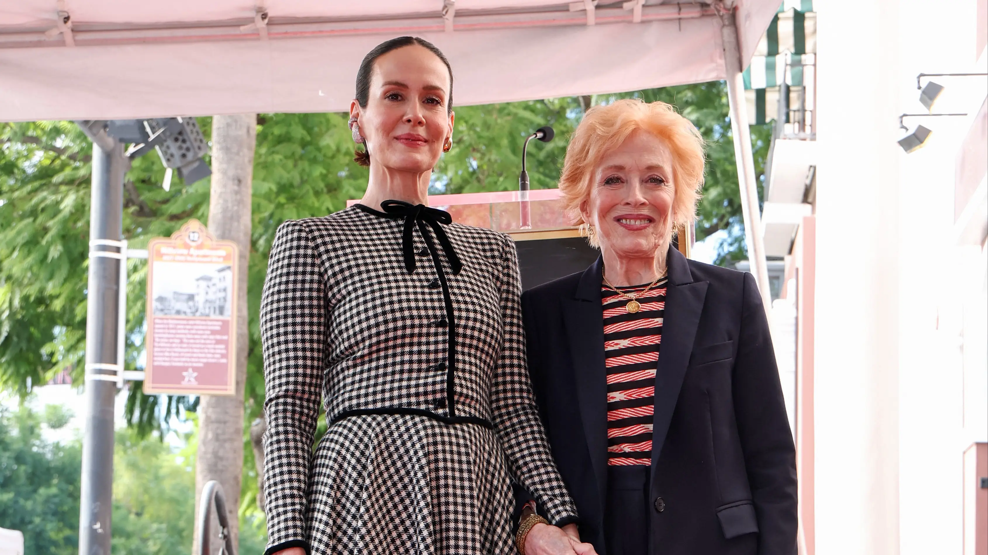 VALERIE MACON / AFP via Getty Images