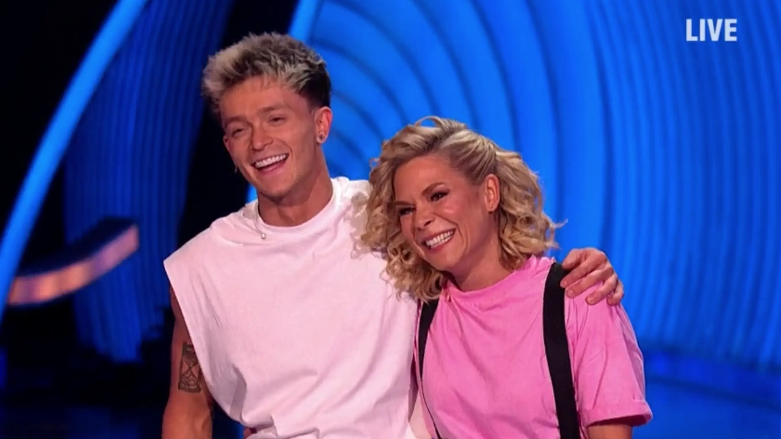 Dancing On Ice Viewers Turn Off Due To Screaming Audience Member