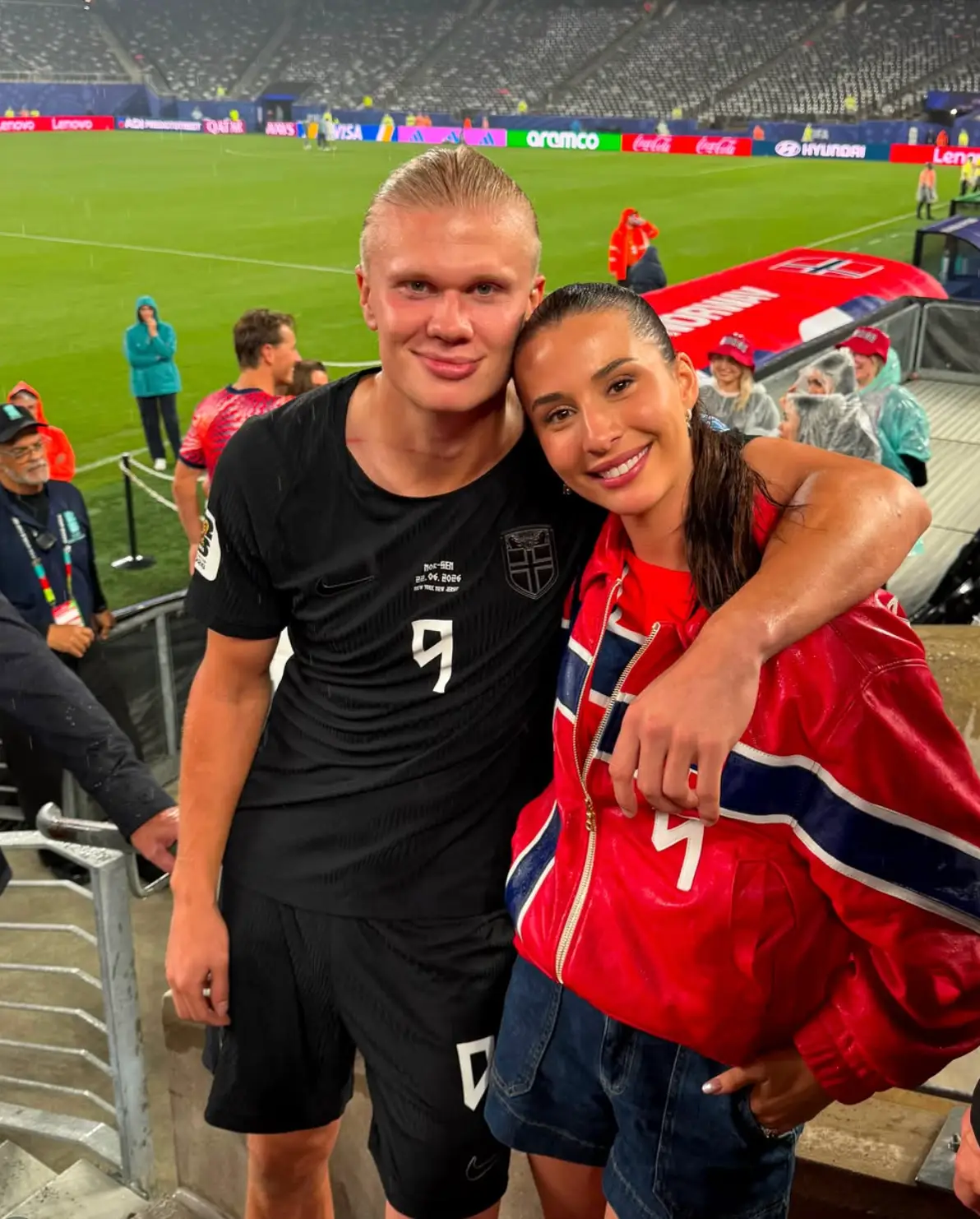 The Manchester City striker has shared his best advice (Instagram/Isabellaa)