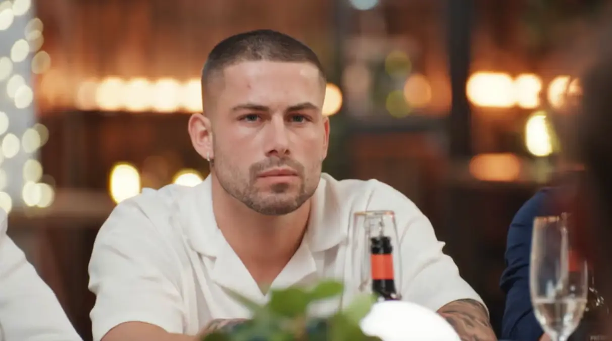 Fans have been wondering whether Hannah is now romantically-involved with Stephen (Channel 4)