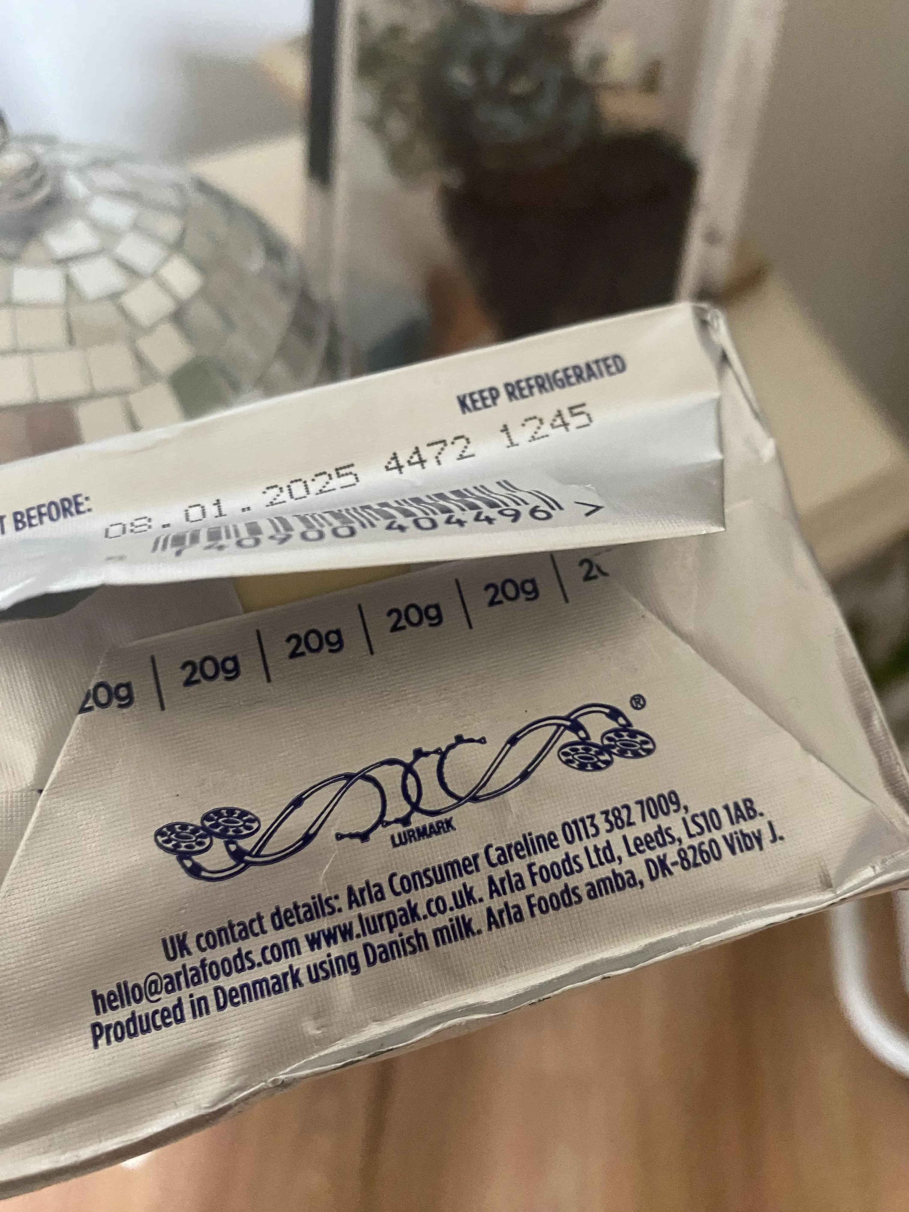 They'd noticed a symbol on the back of the wrapper (Reddit/Tessyxx)