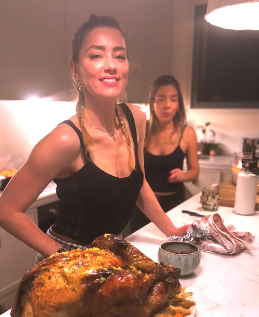 The Aquaman star shared a series of throwback pictures from Thanksgivings gone by (Instagram/@amberheard)