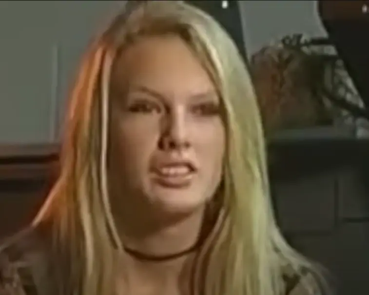 Taylor Swift's accent has changed a fair bit over the years (YouTube/Frozenintime)