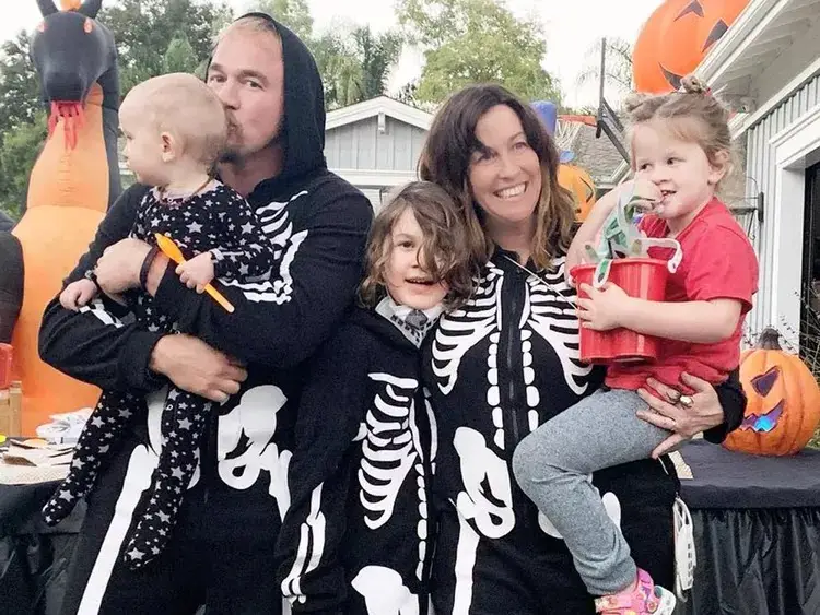 Alanis has three children, Ever, Onyx and Winter (Instagram/@alanis morisette)