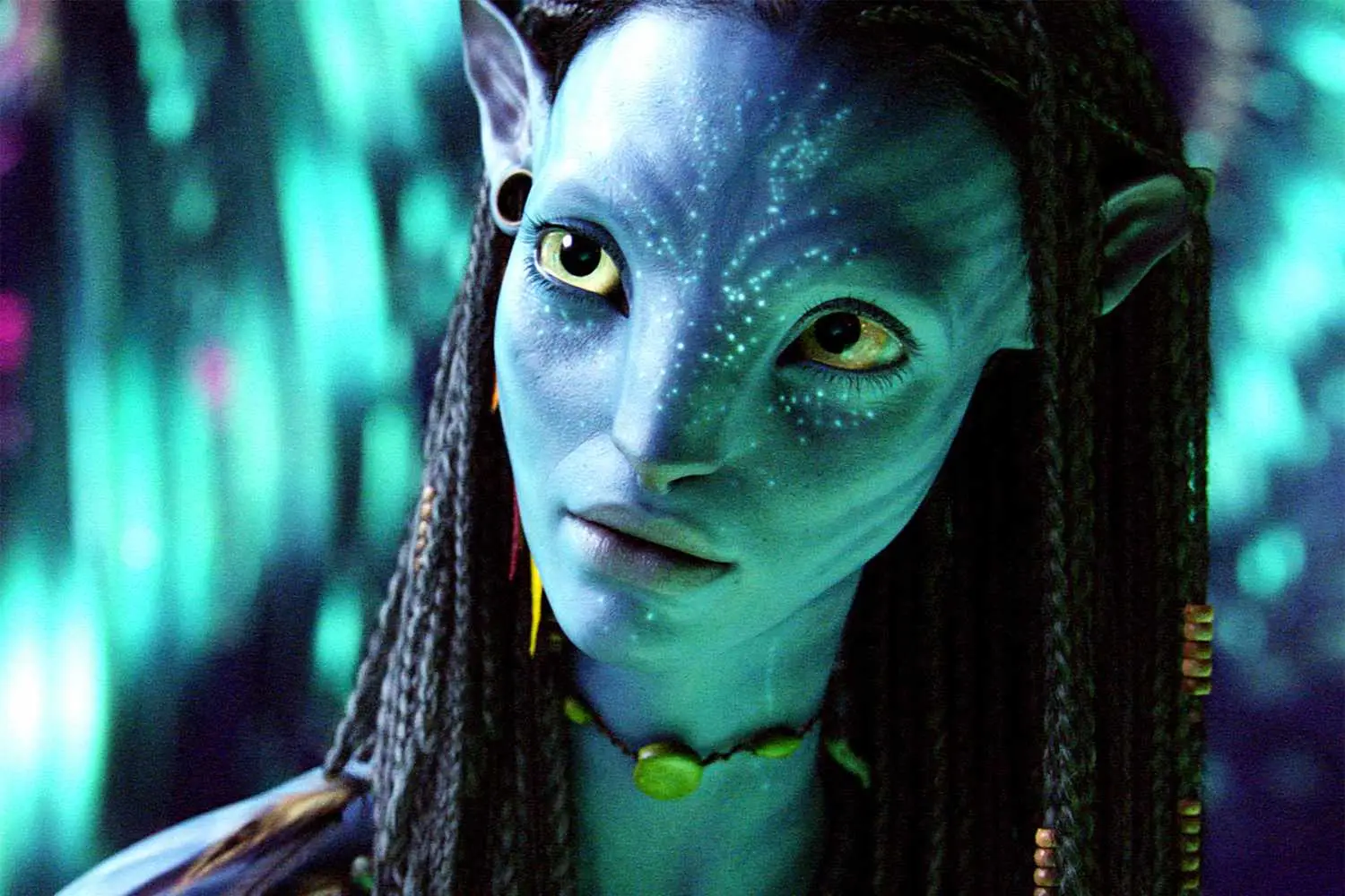 Zoe Saldaña as Neytiri in Avatar (20th Century Fox)