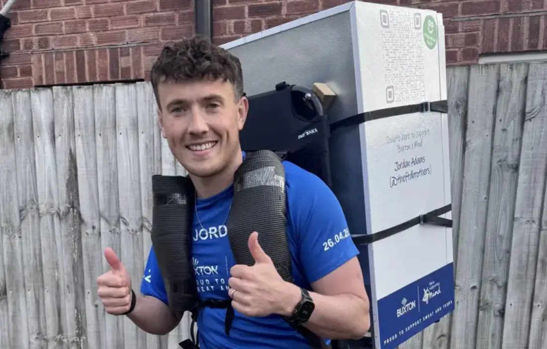 Jordan revealed why he and Cian are carried a fridge (FTD Brothers)