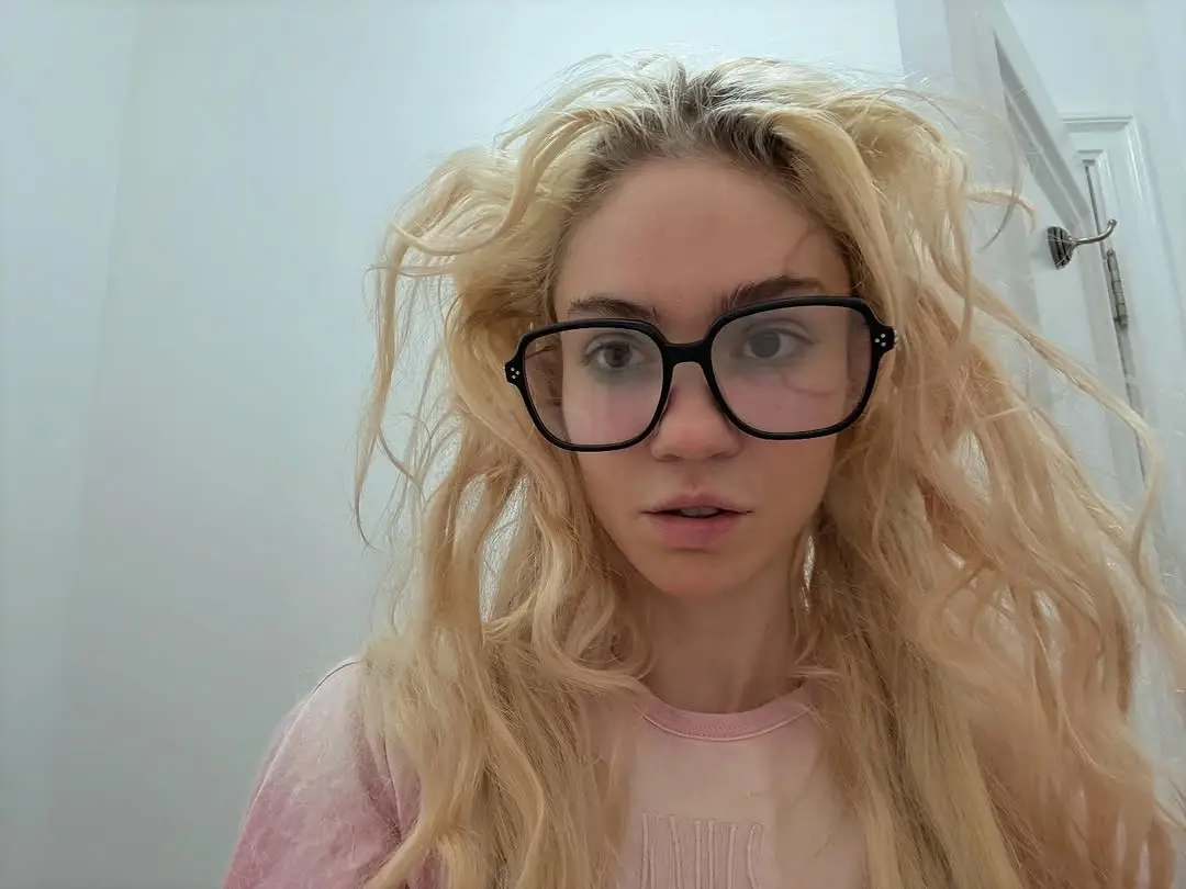 Would you miss Grimes' face tattoo? (Instagram/@grimes)