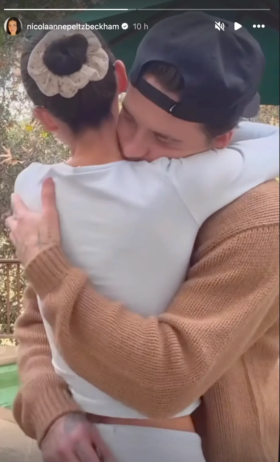 The romantic clip has left fans seriously divided (Instagram/@brooklynbeckham)